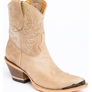 Idyllwind Western Leather Booties.